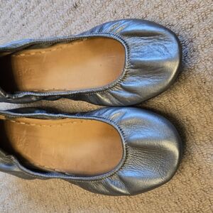 Tieks Silver Ballet Flats Size 10